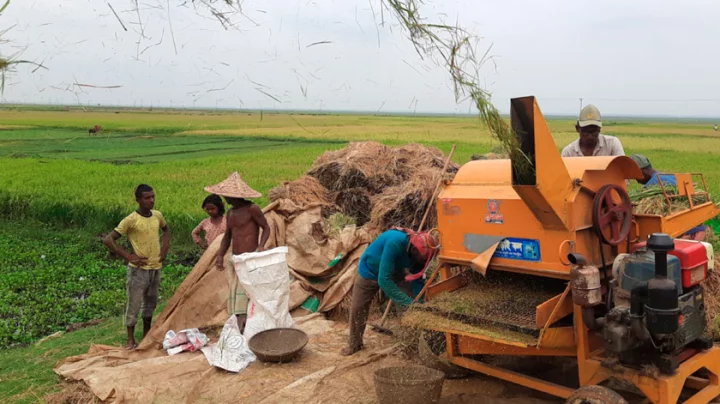 শিক্ষাবৃত্তি প্রদান করল কৃষিবিদদের সংগঠন কেএফএইচ